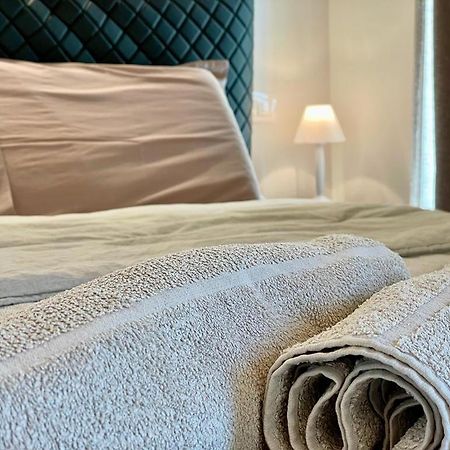 Sottoriva 12 City Center Large Apartment فيرونا المظهر الخارجي الصورة