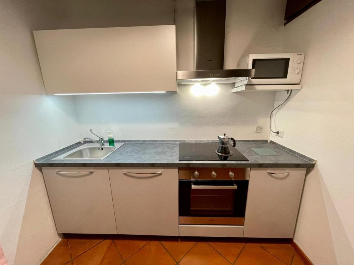 Sottoriva 12 City Center Large Apartment فيرونا المظهر الخارجي الصورة